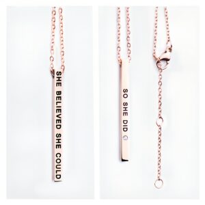 Collier médaillon « She Believed She Could / So She Did » – Olla